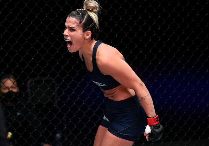 Luana Pinheiro comemora vitória no Contender Series