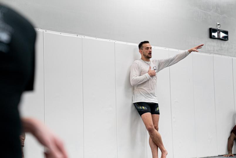 James Krause coaches athletes after at raining session at Glory MMA in Lee's Summit, Missouri. (Photo by Gavin Porter/Zuffa LLC)