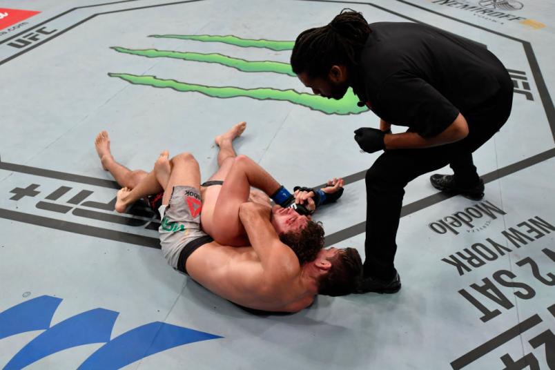 Ben Askren submits Ben Askren in their welterweight bout during the UFC Fight Night event at Singapore Indoor Stadium on October 26, 2019 in Singapore. (Photo by Jeff Bottari/Zuffa LLC via Getty Images)