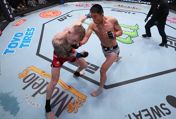 Aoriqileng golpeia Camerson Else no UFC Vegas 52 (Jeff Bottari/Zuffa LLC)