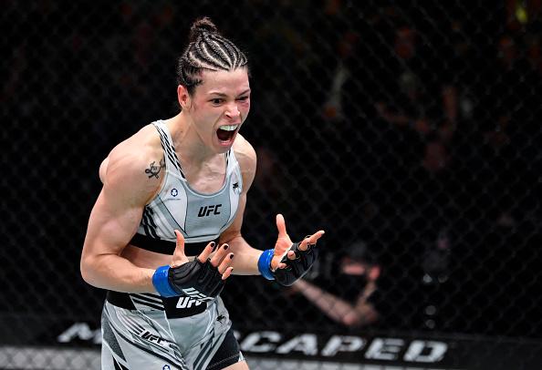 Melissa Gatto comemora sua vitória no UFC Vegas 45