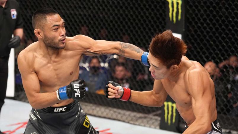 Josh Culibao golpeia Seung Woo Choi no UFC 275 (Jeff Bottari/Zuffa LLC)