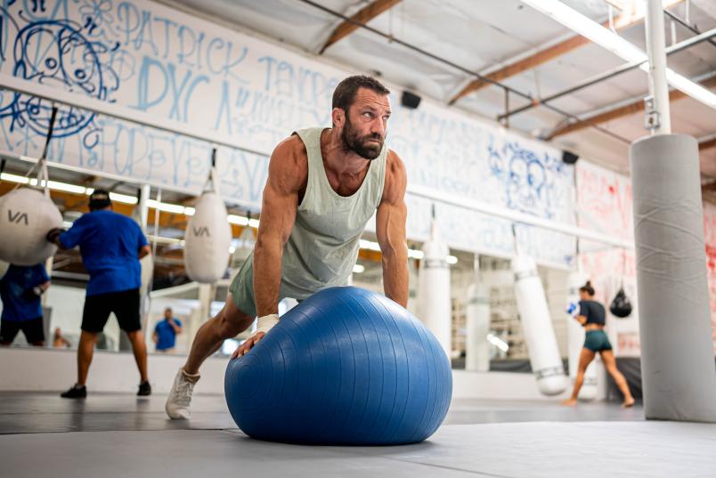 Luke Rockhold trains at the RVCA Gym in Costa Mesa, California, on August 6, 2022. (Photo by Nolan Walker/Zuffa LLC)