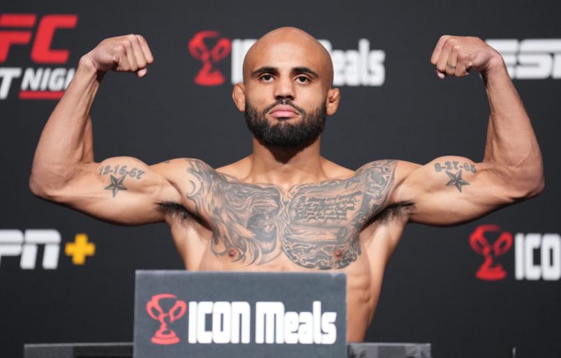 Miles Johns poses on the scale during the UFC Fight Night weigh-in at UFC APEX on November 18, 2022 in Las Vegas, Nevada. (Photo by Chris Unger/Zuffa LLC)