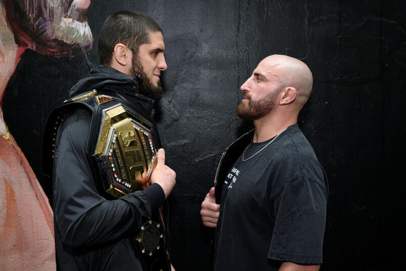 UFC lightweight champion, Islam Makhachev (L) and UFC featherweight champion, Alex Volkanovski (R) face off during a UFC284 Media Opportunity on January 22, 2023 in Sydney, Australia. (Photo by Brett Hemmings/Zuffa LLC)
