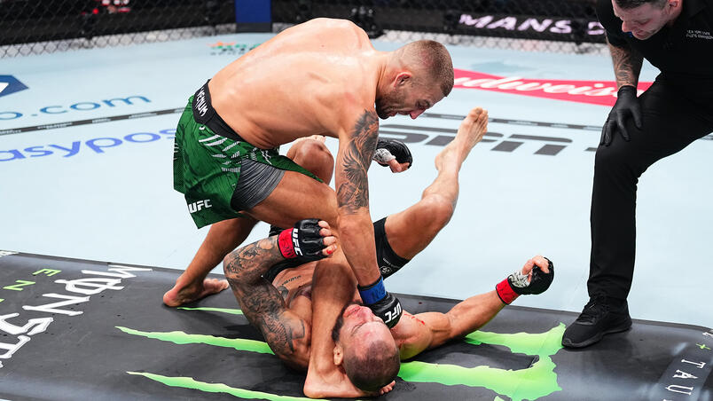 Oban Elliott knocks out Bassil Hafez at UFC 309