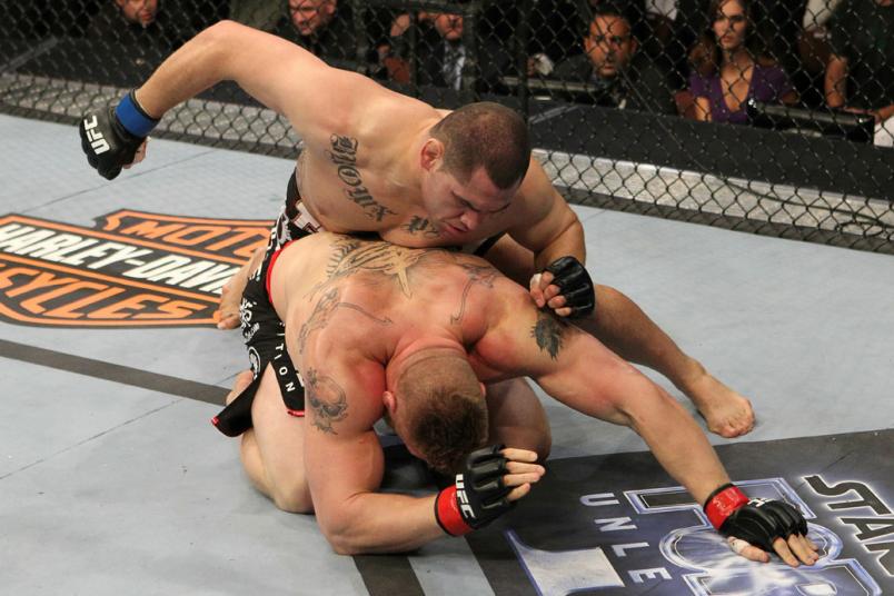 Cain Velasquez vs Brock Lesnar