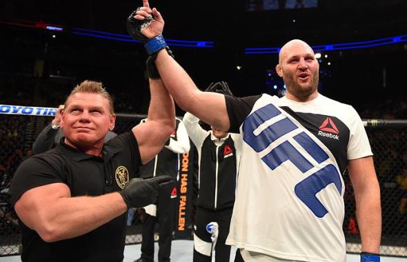 NEWARK, NJ - JANUARY 30:  Ben Rothwell celebrates his submission victory over Josh Barnett in their heavyweight bout during the UFC Fight Night event at the Prudential Center on January 30, 2016 in Newark, New Jersey. (Photo by Josh Hedges/Zuffa LLC/Zuffa