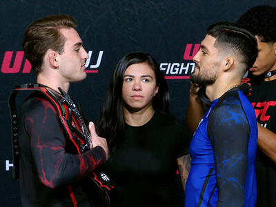 Andrew Tackett e Renato Canuto se encaram na pesagem do UFC BJJ 2, em julho de 2025. (Reprodução)